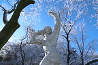 雪の日の「浦島−長寿の舞」 - 片倉城跡公園